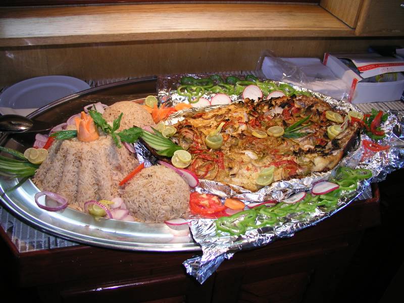 Zackenbarsch zum Mittagessen auf der Heaven Diamond