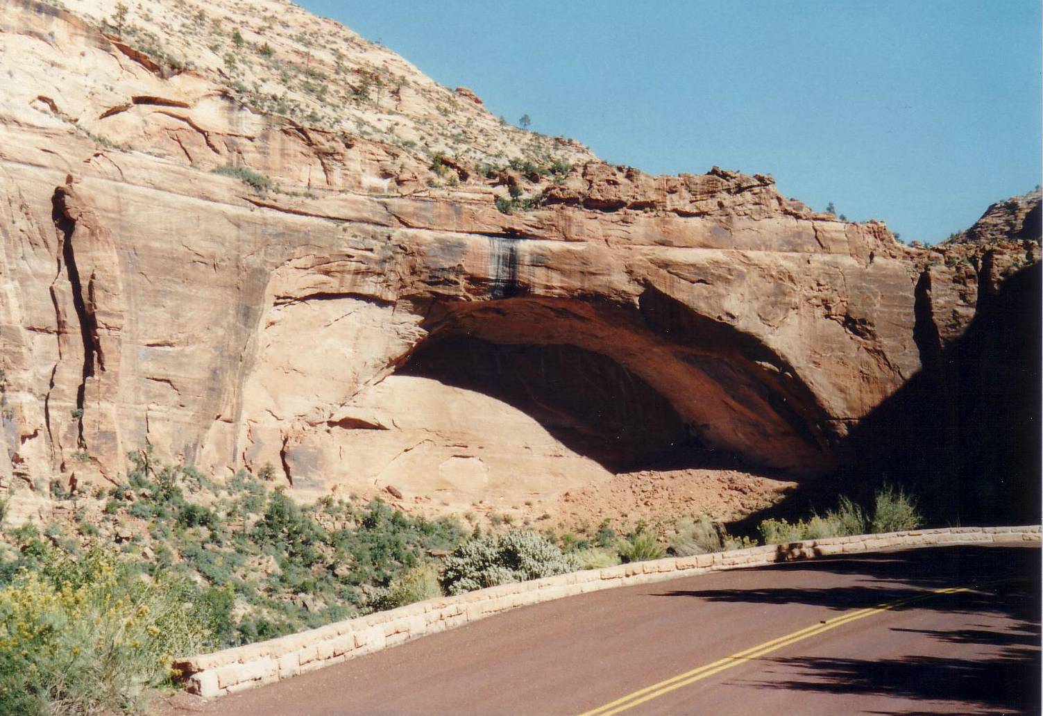 Riesiger Felsbogen im Zion National Park