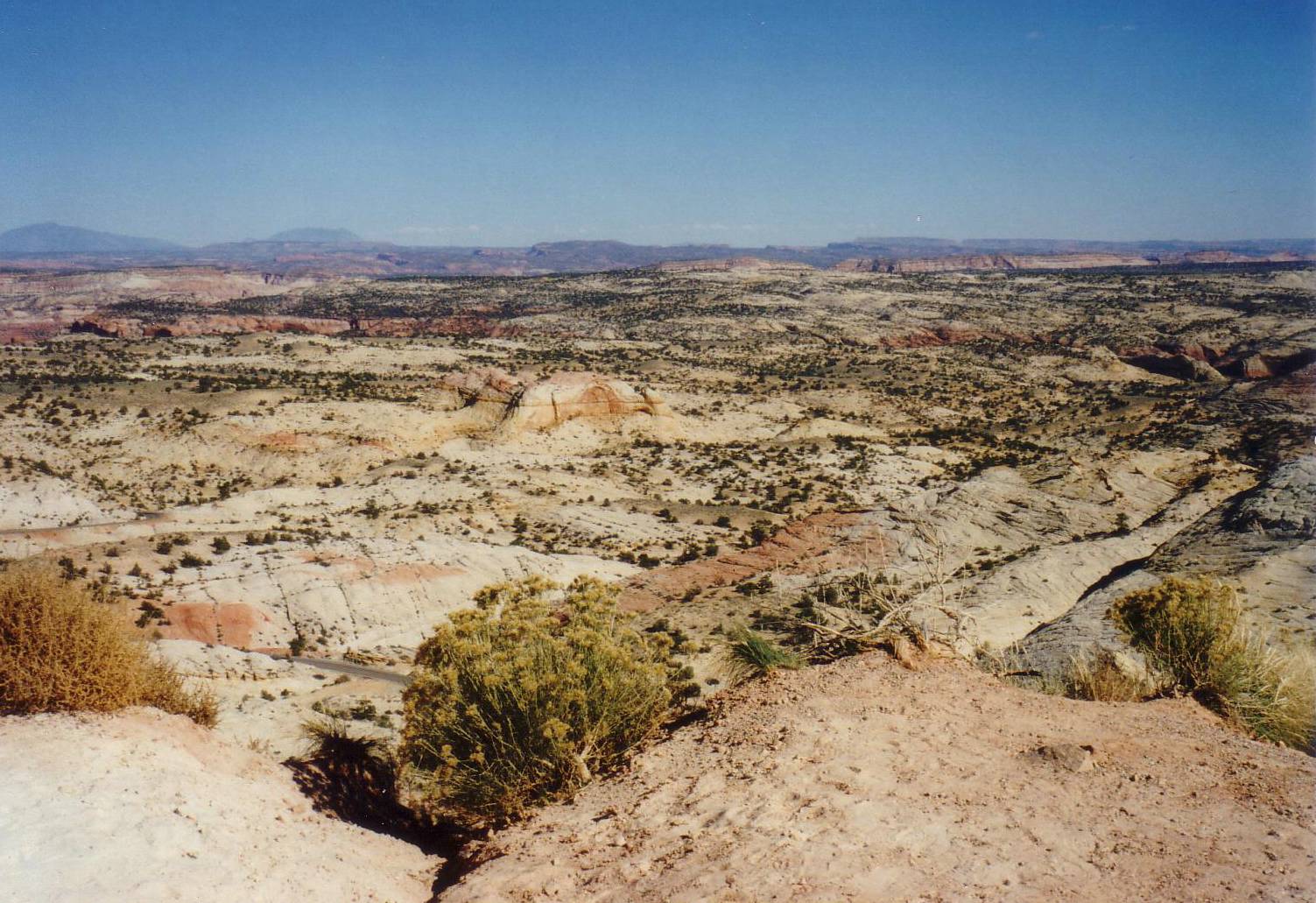 Landschaft auf dem Weg vom Bryce Canyon zum Captiol Ree.....