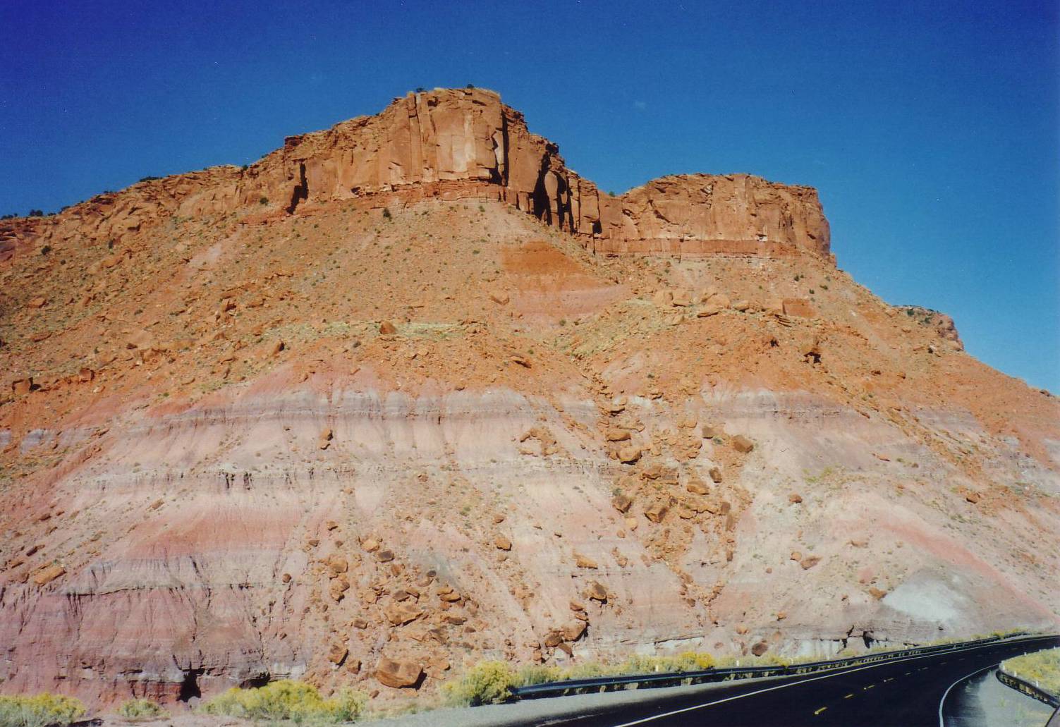 Zwischenhalt auf dem Weg vom Captiol Reef National Park.....