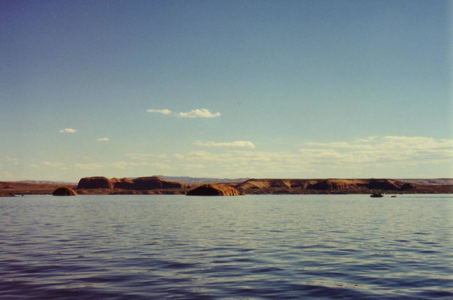 Mit der Fauml;hre &uuml;ber den Lake Powell