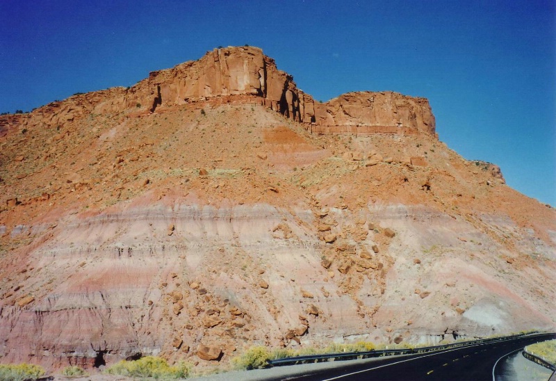 Zwischenhalt auf dem Weg vom Captiol Reef National.....