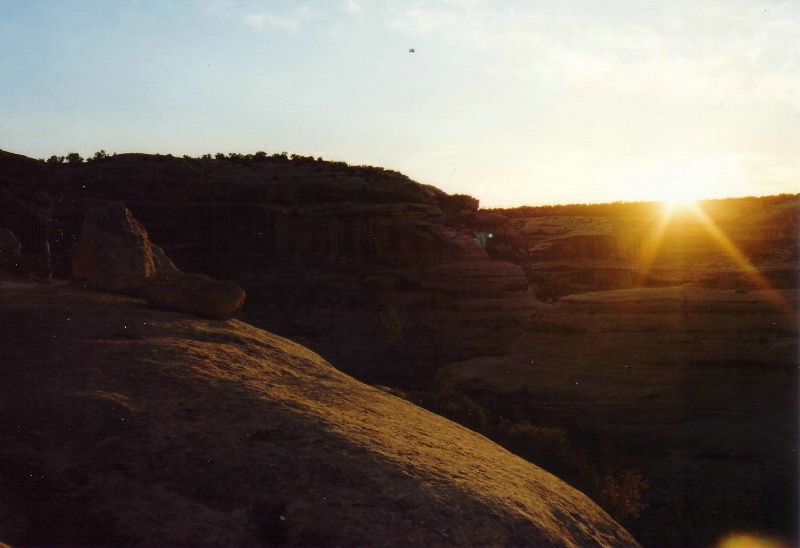 Natural Bridges National Monument kurz vor Sonnenuntergang