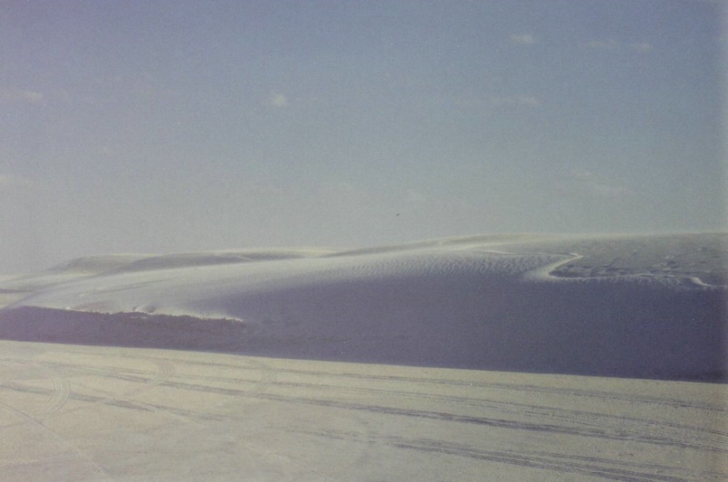 Weisse Sandd&uuml;nen soweit das Auge reicht im White S.....